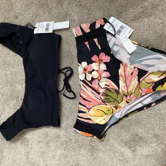 New. Robin Piccone high waisted floral bikini. Medium. Retails $210. - Picture 6 of 7